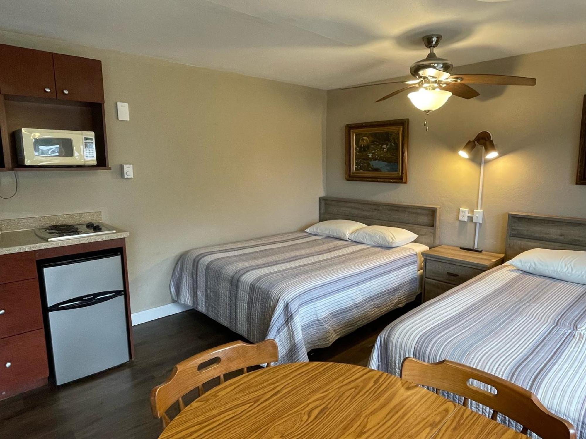 Hill View Motel And Cottages Lake George Quarto foto